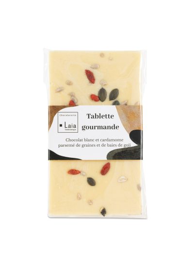 Tablette de chocolat blanc parsemé de graines et de baies de goji